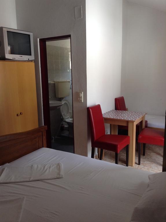Hotel Kuca Tomovic Budva Exterior foto